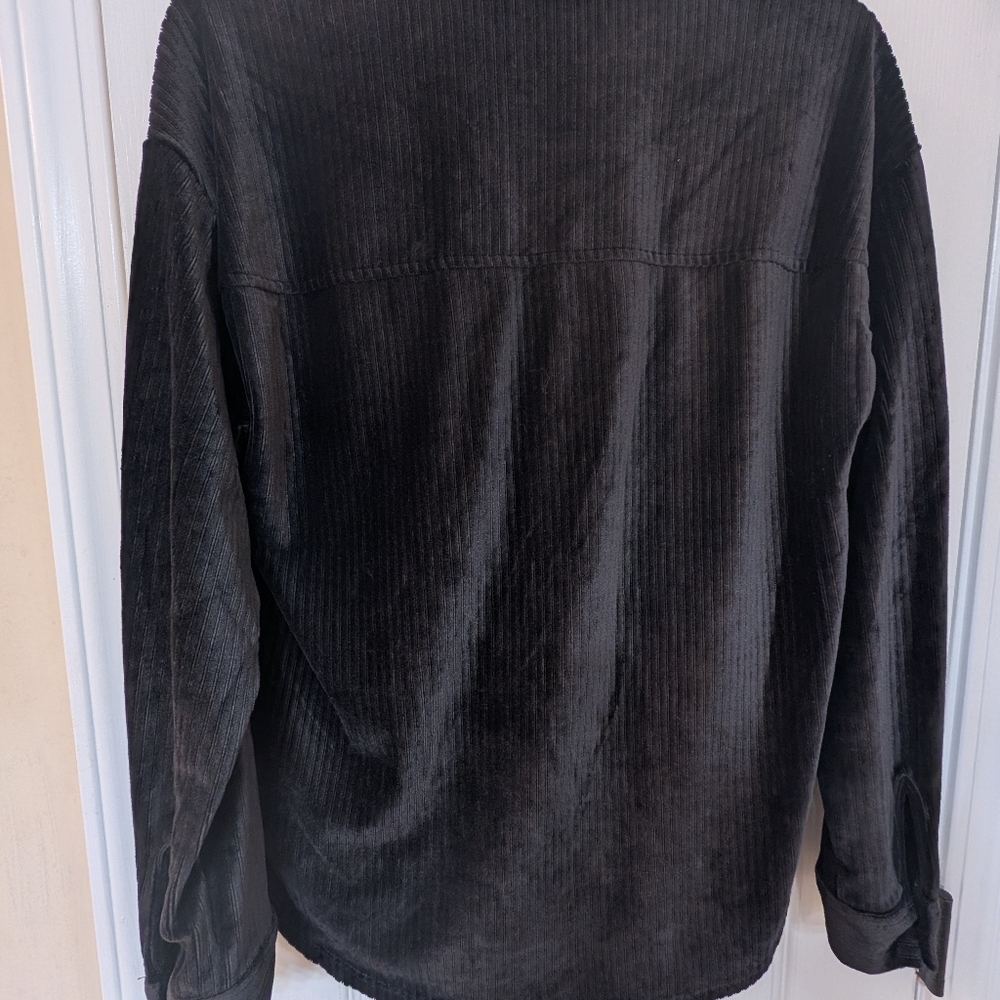 NWOT No Boundaries Black Ribbed Brushed Corduroy Button-Up Shirt with Pocket - Picture 8 of 10
